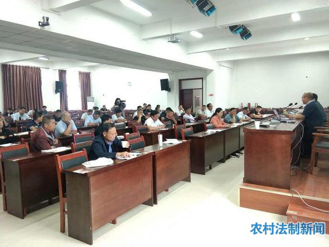 �������ί��ί������ί��ǹ����߽���У ����ר�⵳�� ��������ɶ