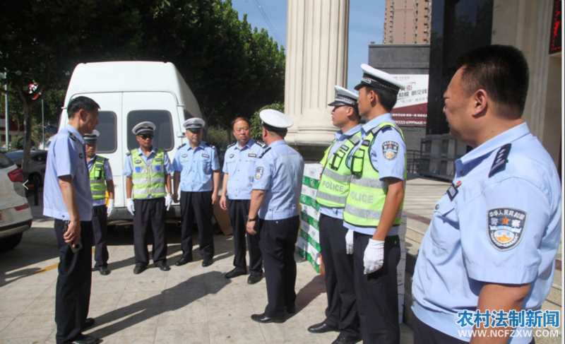 ����ʡ�����й����ֵ�ίίԱ�����ֳ�������һ��ο�ʴ���һ���񾯸��� ��ʿ����̴���