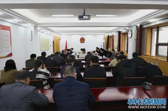 ����������Ժ����������������쵼С��칫���ٿ���һ��ȫ�����