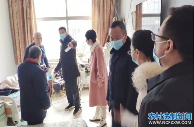 ������У���������ů ���´�����