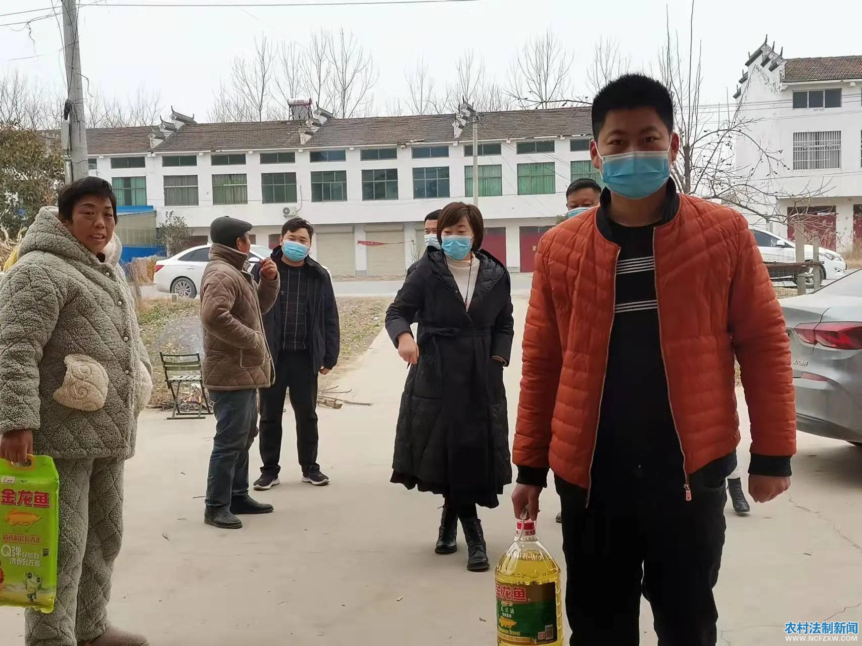 �й������ݳǵ��ŷֹ�˾��չ�߷�ο�ʻ